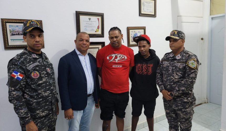 Se entregan a las autoridades dos hombres acusados de triple asesinato en Hato Mayor