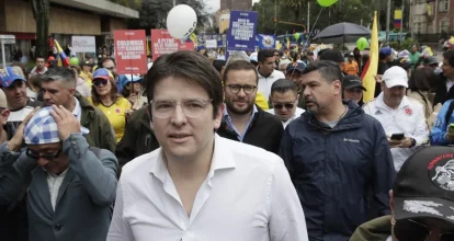 Uribe Turbay es sometido a una nueva cirugía y sigue en estado crítico con tendencia estable