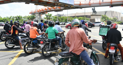 Exigirán uso de casco certificado para conductores de motocicletas