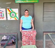 Apresan mujer con 13,800 cigarrillos ilegales en autobús  