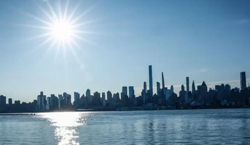 Nueva York alcanza temperaturas récord en medio de una ola de calor en parte de EE.UU.