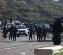 Un policía muere en enfrentamientos con seguidores del expresidente Evo Morales en Bolivia