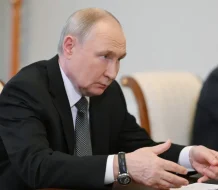 Putin tacha de «tontería» los supuestos planes de Rusia de atacar a un país de la OTAN