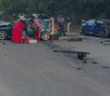 Accidente entre dos carros deja al menos cuatro heridos en Santiago Rodríguez