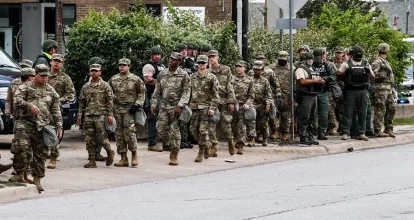 Texas despliega a 7.000 efectivos de la Guardia Nacional y la Policía por las protestas contra las redadas