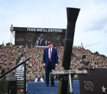 Trump declara que Los Ángeles está siendo invadido por un