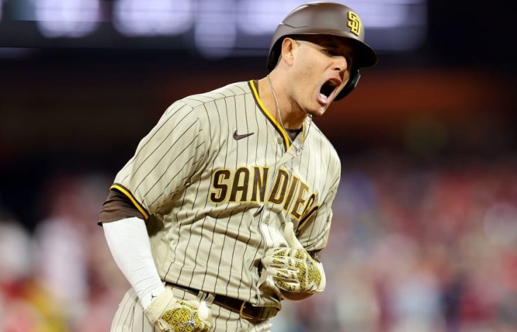 ¡A la zurda! Manny Machado se impone y conecta cuadrangular este lunes