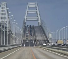 Ucrania asegura haber dañado los cimientos del puente de Crimea en una operación especial