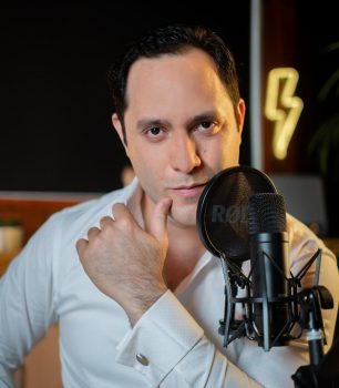Raeldo López regresa a la radio con una propuesta crítica y comprometida