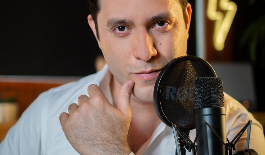 Raeldo López regresa a la radio con una propuesta crítica y comprometida