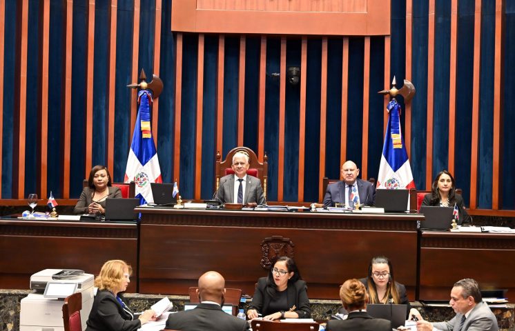 Senado conforma comisión especial para estudio y análisis del proyecto de ley de agua
