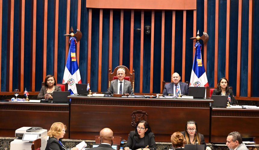 Senado conforma comisión especial para estudio y análisis del proyecto de ley de agua
