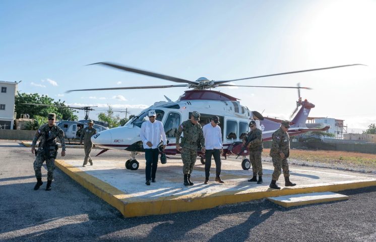 Ministros de Defensa supervisan nuevos proyectos de construcción en Pedernales