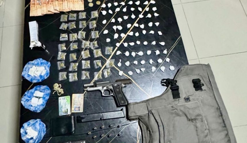 Arrestan cuatro personas y desmantelan presunto punto de drogas en Santiago