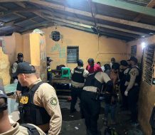 Operativos en Capotillo; incautan casi cinco kilos de presuntas drogas y arrestan a 11 personas