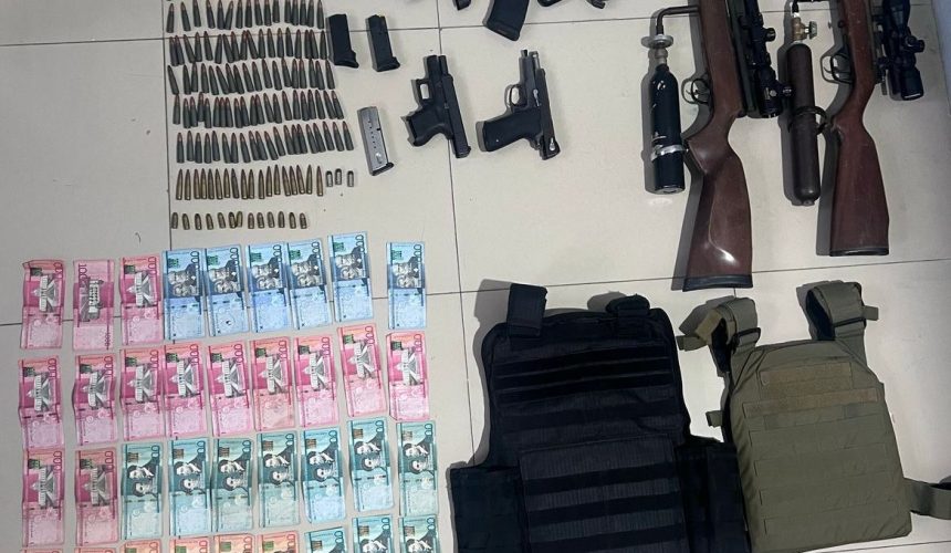 Ocupan arsenal de armas ilegales y apresan tres personas en Dajabón