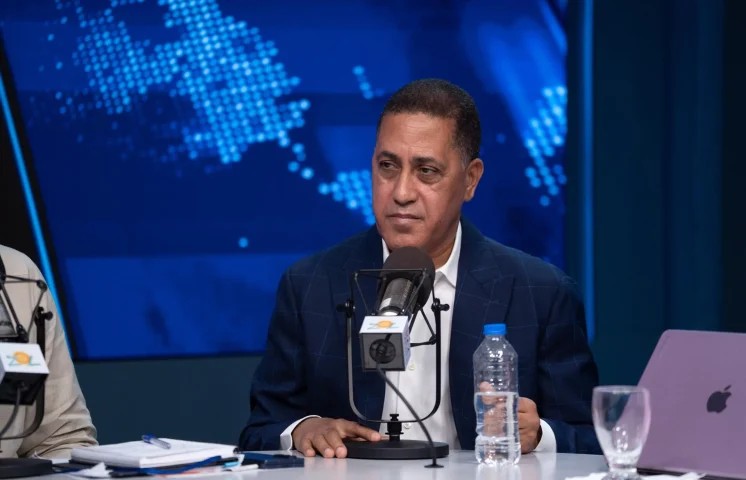 Roberto Herrera asegura finalizarán trabajos de mantenimiento en escuelas antes del inicio del nuevo año escolar