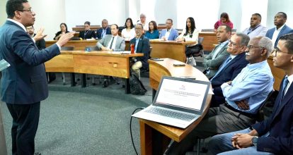 INTRANT y DGCP presentan Comisión de Veeduría para Licitación del Sistema de Licencias de Conducir