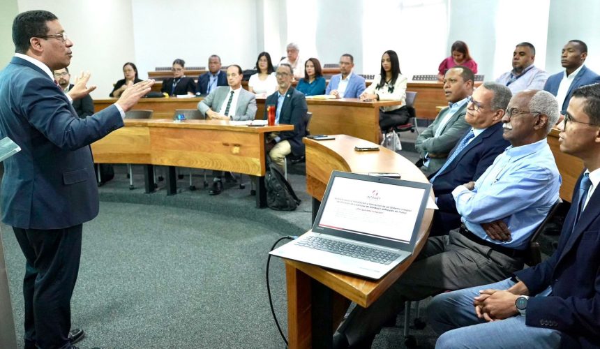 INTRANT y DGCP presentan Comisión de Veeduría para Licitación del Sistema de Licencias de Conducir