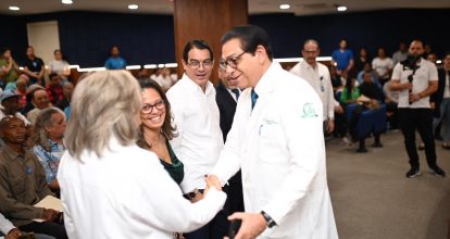 Senador Daniel Rivera invierte un millón 40 mil 900 pesos en programa ‘Sonrisa Santiaguera’