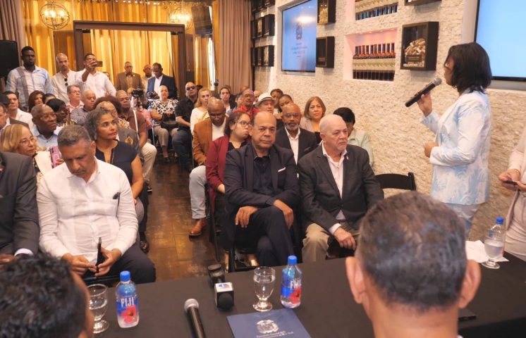 Cónsul dominicano anuncia visita de 30 estudiantes sobresalientes de Nueva York a RD