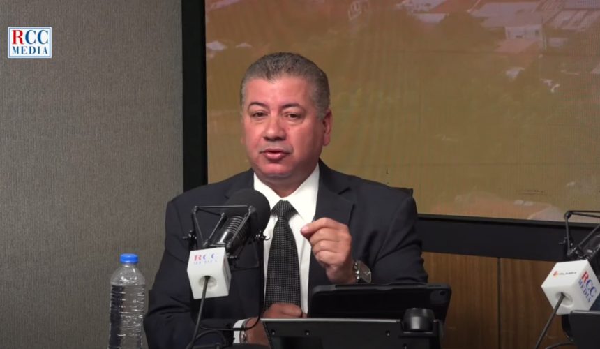 Cesar Fernández: “Circunvalación de Baní, el cartón de huevos más grande que ha puesto el Gobierno”