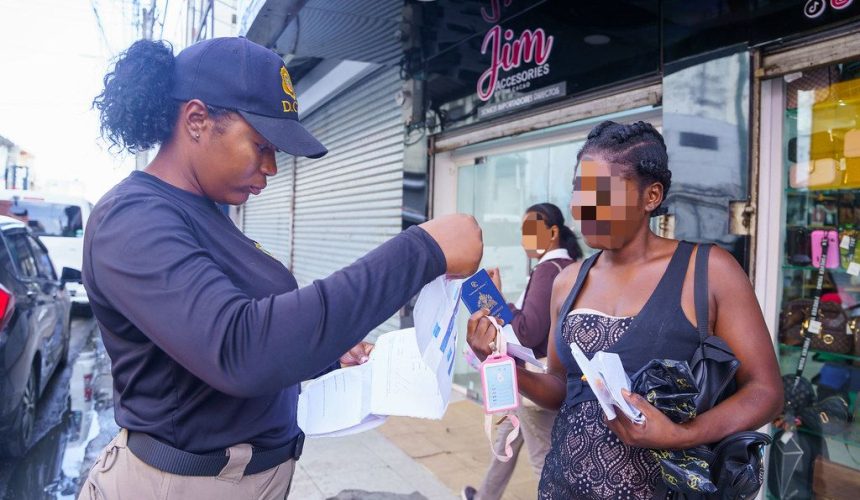 Migración detiene a más de 1,000 haitianos y deporta a casi 1,400 en operativos a nivel nacional