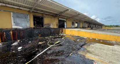 Autoridades demolerán nave incendiada en el Merca Santo Domingo para su reconstrucción