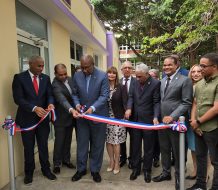 UASD reabre edificio de la Escuela de Idiomas tras una década clausurado