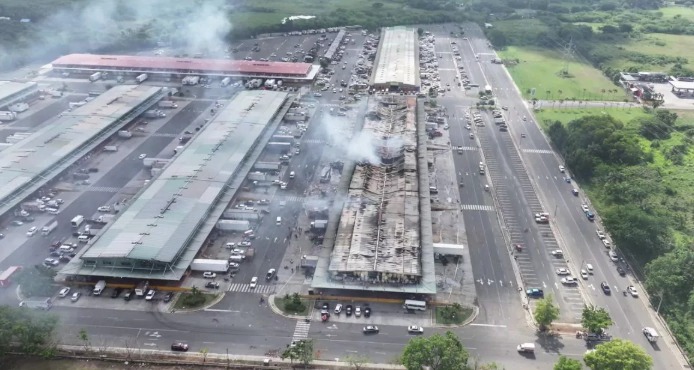 Avanza reubicación de comerciantes afectados por incendio en el Merca Santo Domingo