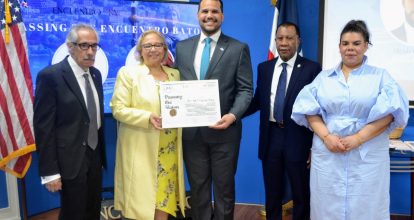 Reconocen en NY abogado dominicano por liderazgo en comunidad jurídica criolla