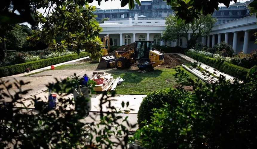 Donald Trump ordena pavimentar el jardín de rosas de la Casa Blanca