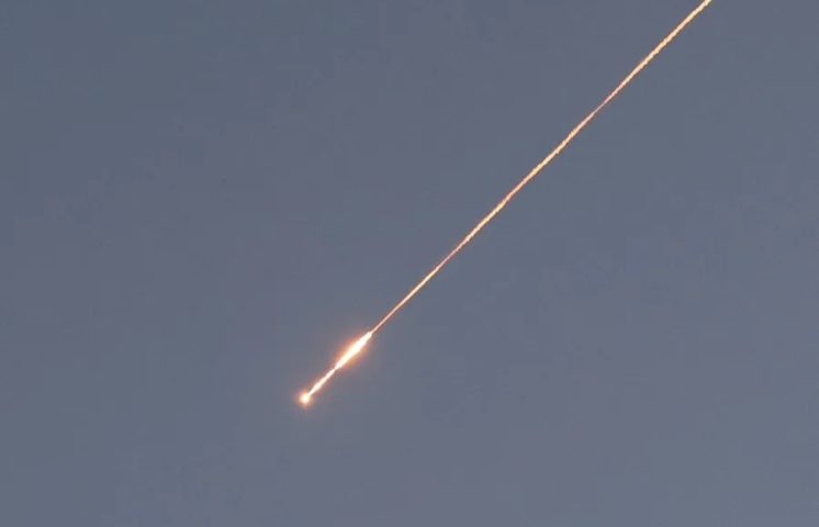 EE.UU. está monitoreando los ataques de Irán sobre su base de Al Udeid, en Catar