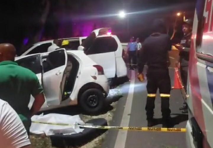 Accidente de tránsito deja una mujer fallecida y otra herida en La Romana