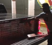 Confiscan 420 mil cigarrillos de contrabando en una camioneta en San Juan de la Maguana