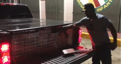 Confiscan 420 mil cigarrillos de contrabando en una camioneta en San Juan de la Maguana