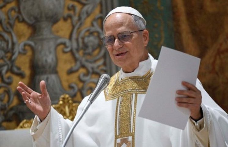 León XIV defiende que «el celibato» debe «protegerse y educarse»
