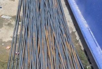 Policía apresa a dos hombres en Higüey y recupera 120 varillas y tres manifold de bronce sustraídos