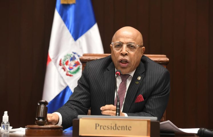 Alfredo Pacheco aclara ha sido fundamental en avance de Escuela Parroquial Cristo Rey