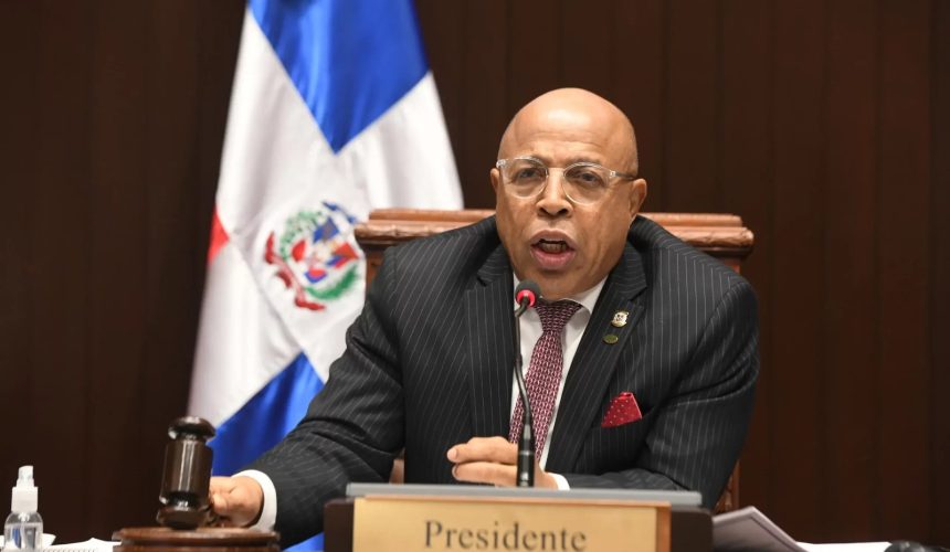 Alfredo Pacheco aclara ha sido fundamental en avance de Escuela Parroquial Cristo Rey