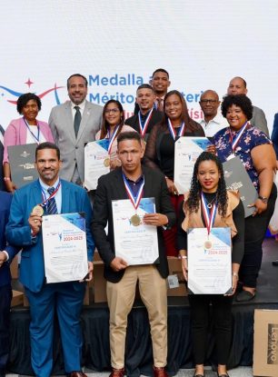 Premio al compromiso: INEFI reconoce a docentes que transforman vidas a través del deporte