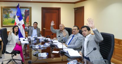 Comisión Especial revisa últimos artículos del proyecto de ley modifica Código de Trabajo