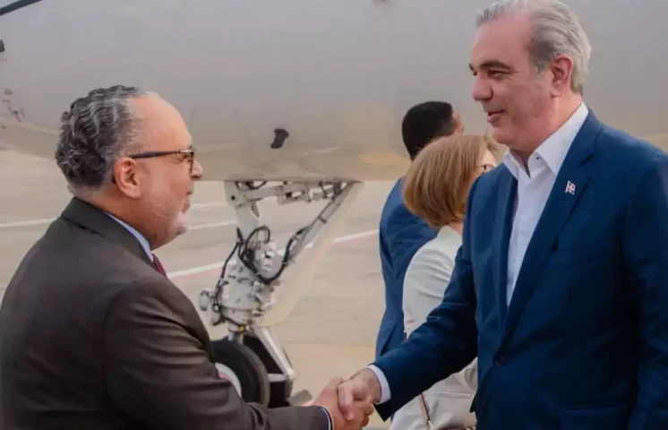 Presidente Abinader llega a Ginebra para participar en Foro de Justicia Social de la OIT