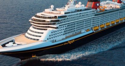 Padre salta al mar desde crucero de Disney para salvar a su hija de 5 años