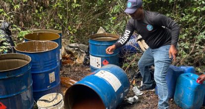 Desmantelan laboratorios clandestinos de bebidas alcohólicas adulteradas en Monte Plata