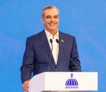 Abinader dice que su compromiso es velar por la 