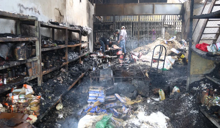 Comerciantes del Merca Santo Domingo claman por apoyo económico tras incendio