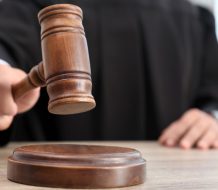 Dictan 10 años de prisión a cuatro hombres acusados de robo a cajero en San Cristóbal