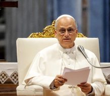 Papa León XIV califica conflicto entre Rusia-Ucrania como “una guerra sin sentido”.