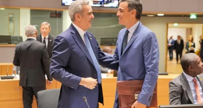 Abinader será reconocido en Suiza; también se reunirá con presidentes de Francia y Brasil